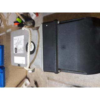 Moteurs seuls - OCCAS-PEGASO BCJA 645W02 Moteur porte sectionnelle industrielle BFT 400V